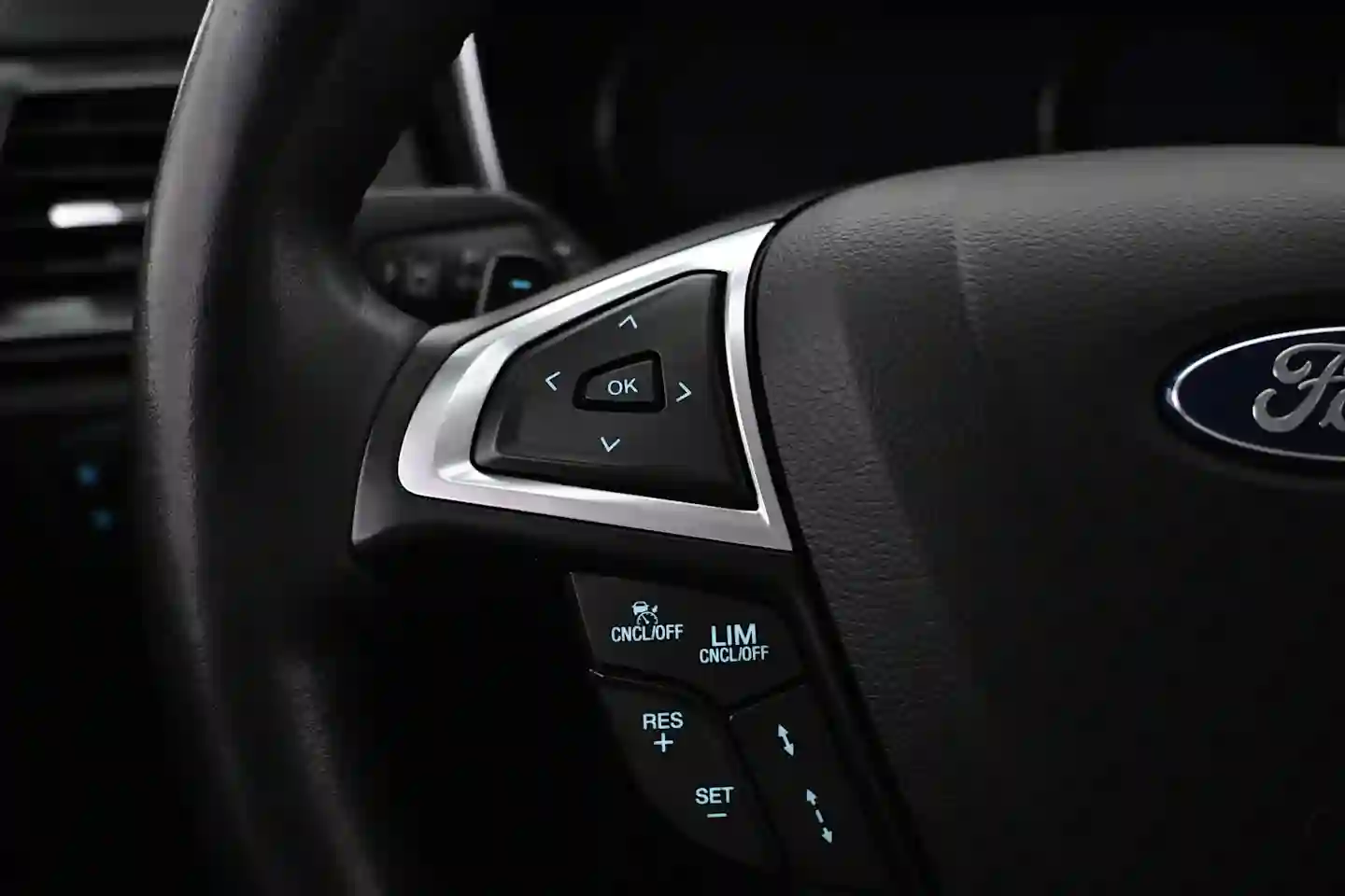 Car Image - 4mucIVrNw41Fgl08nsUWSb