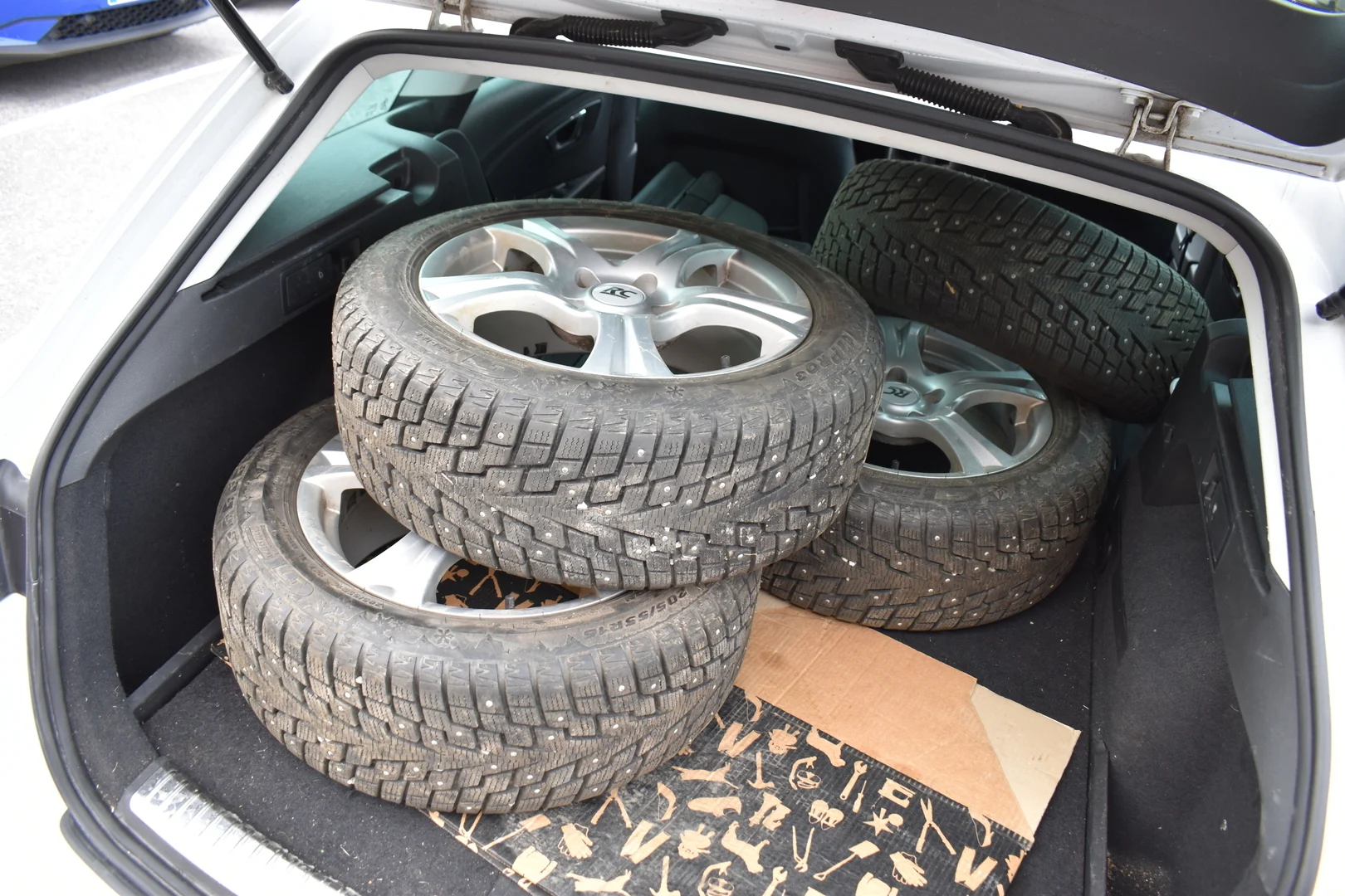 Car Image - 5ShQG9PqMTRIyASM3JAGIz