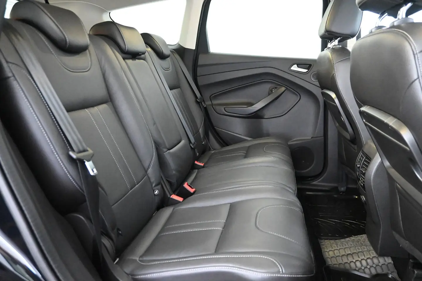 Car Image - 2RhrTGWgbh8pDyxDEpClfm