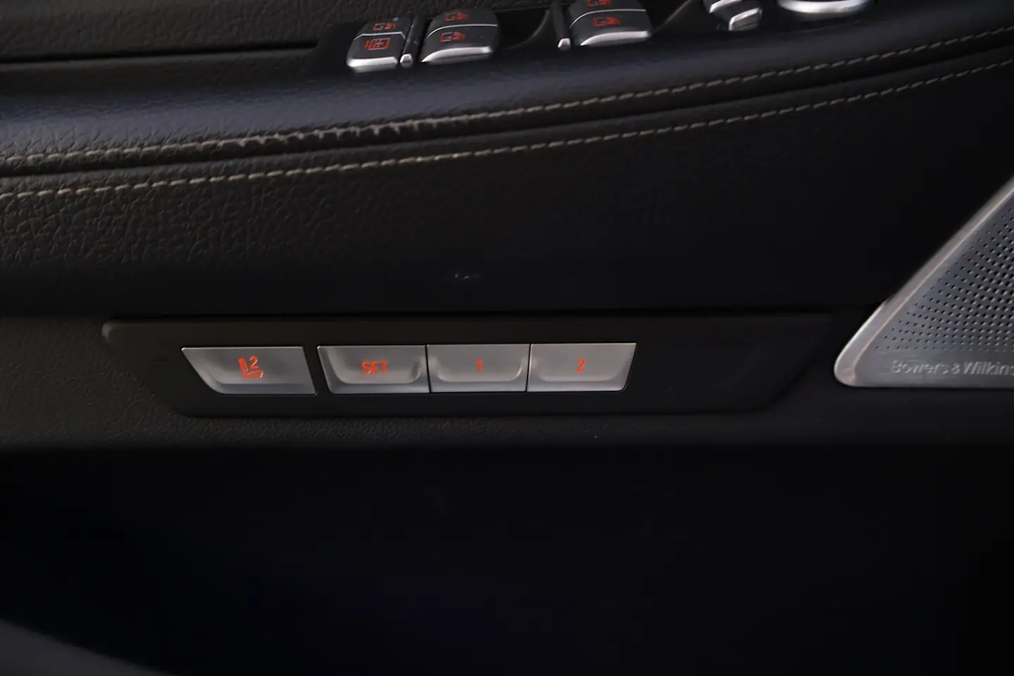 Car Image - 5uvNpdPGJk4B92owCagHs5