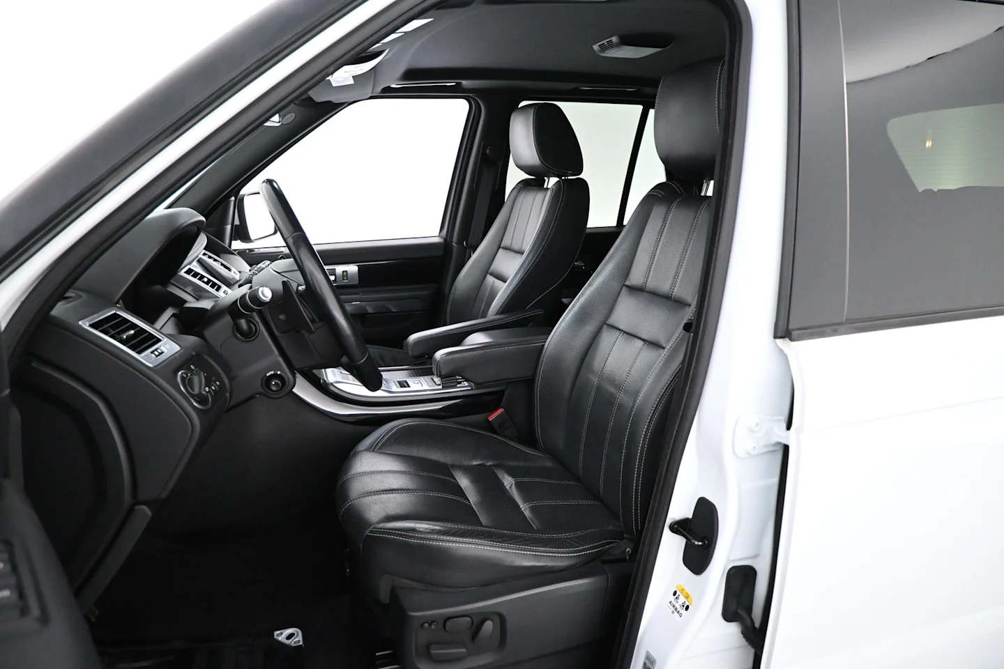 Car Image - 1rQyqZGrpRsGKZQNXO9QXI