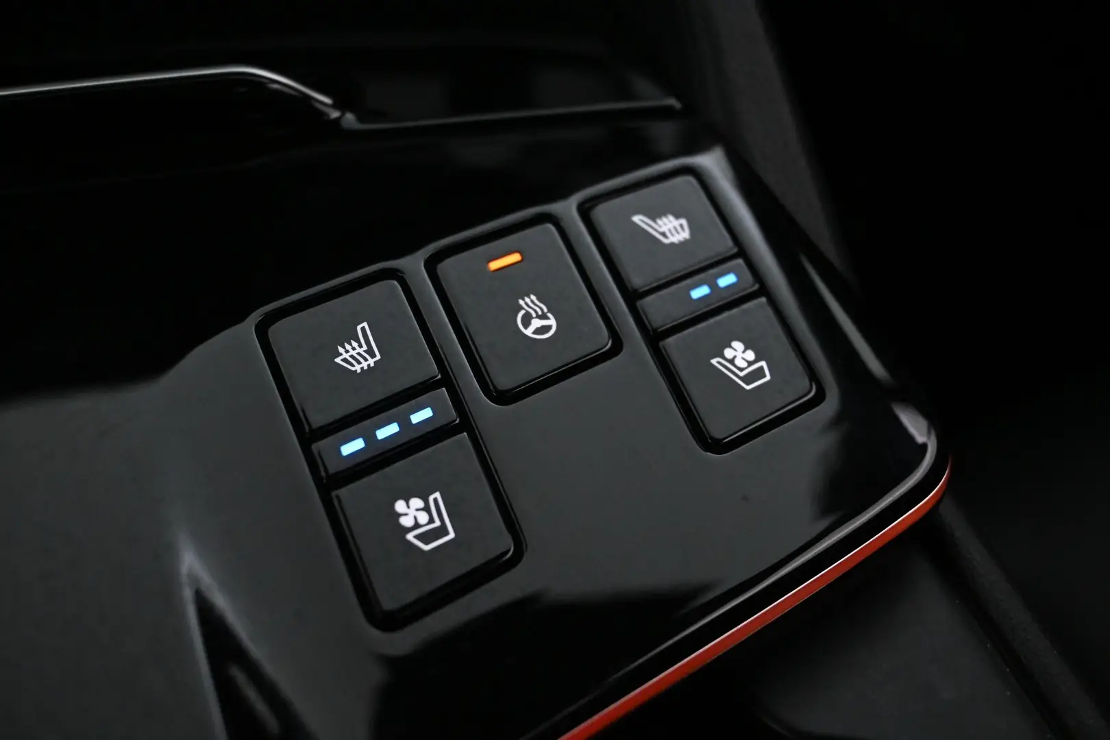 Car Image - 4S5RC6PTPbGFSrmMBFkD7G
