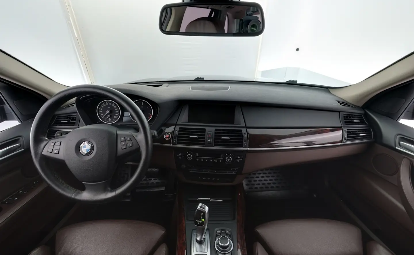 Car Image - 305WxamxhZKiyhbr3yrE4T