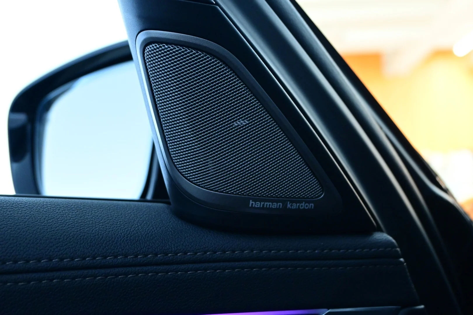 Car Image - W3H8PFELRnB9lYtpeRbJe