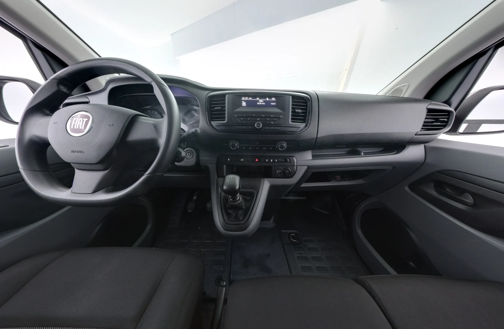 Car Image - 1sp0LAvWwO3MapioQDICbV