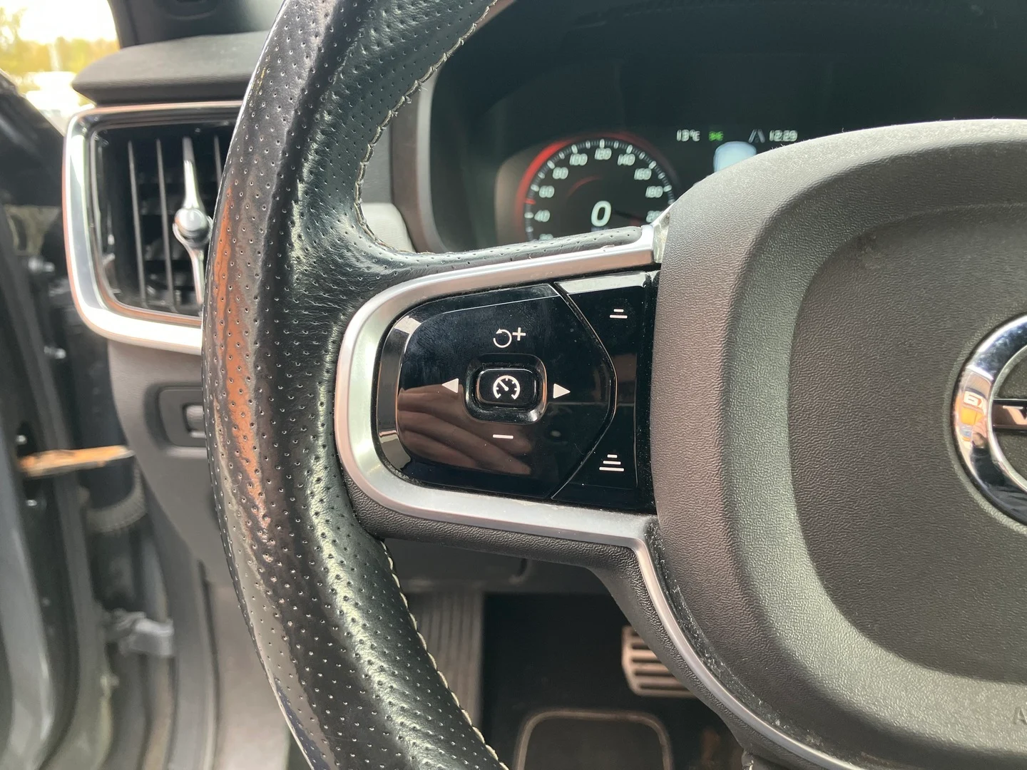 Car Image - 7HuZcvr6L78gO8b8aZpJUm