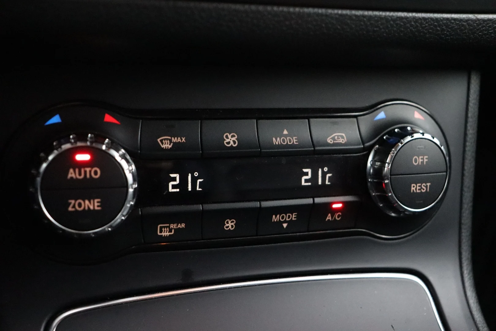 Car Image - 32WBBPeq8nOniVCTHmh0Cv