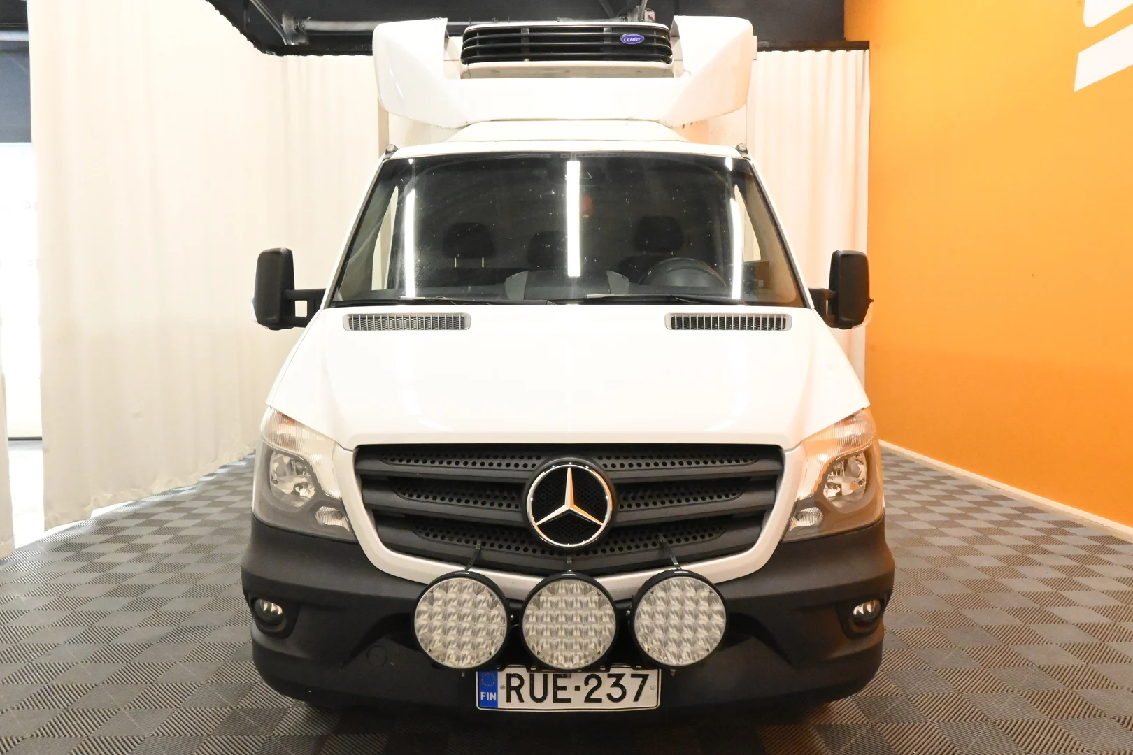 Car Image - 120qrQi3wo9xzNHKblIUK5