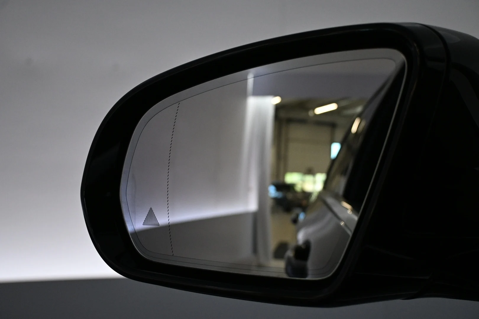 Car Image - 32MAzv1UbvlXWqtRBsVqlh