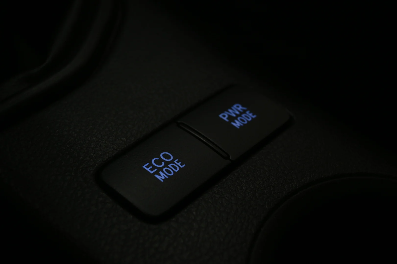 Car Image - 3OC1BzrSlfAsYznJZD0q2a