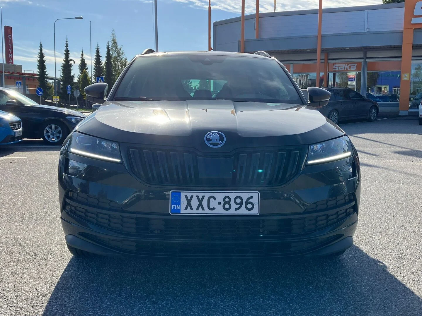 Car Image - 2Kxj0sBluoPi3ErOZBOFvL