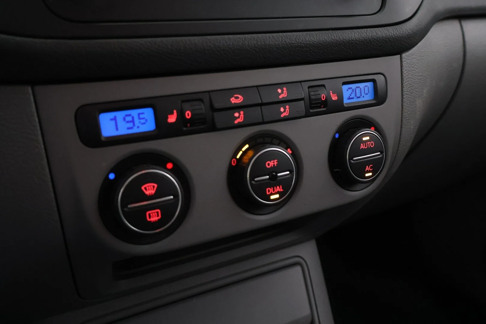Car Image - 2YLT7kKczBwYrad9vNLVom