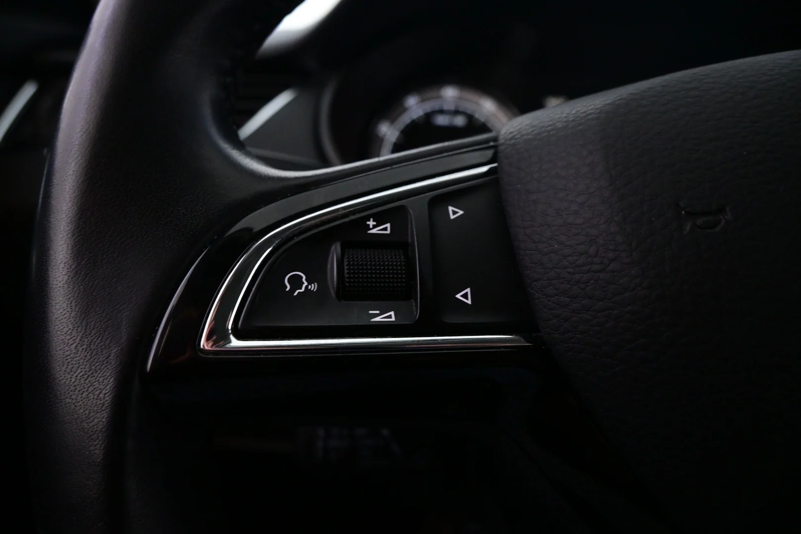 Car Image - 5dYgMaLYm2K7tMSwGBWsUT