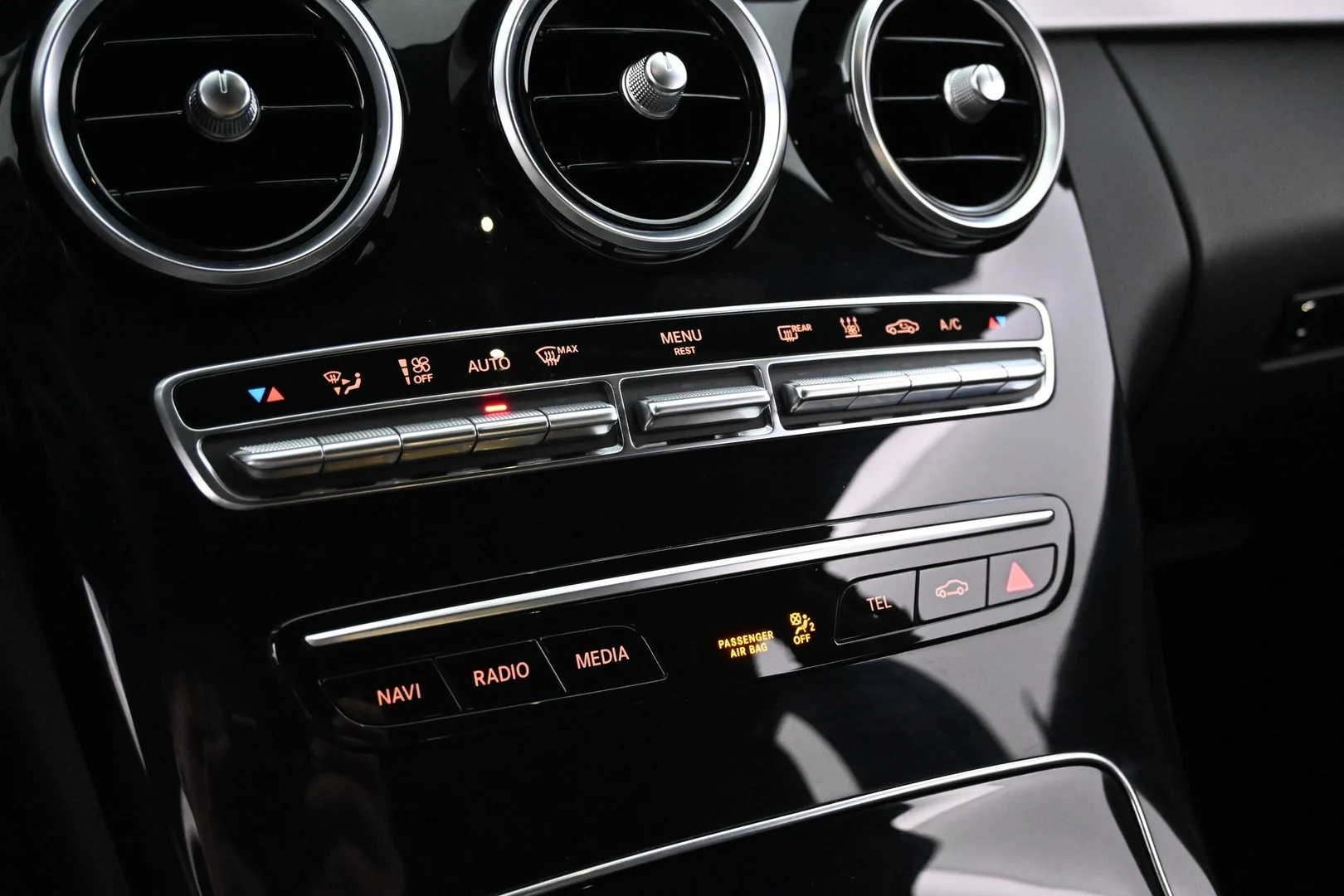 Car Image - 2NcMxGDPFEcgIz3KUTIgDT
