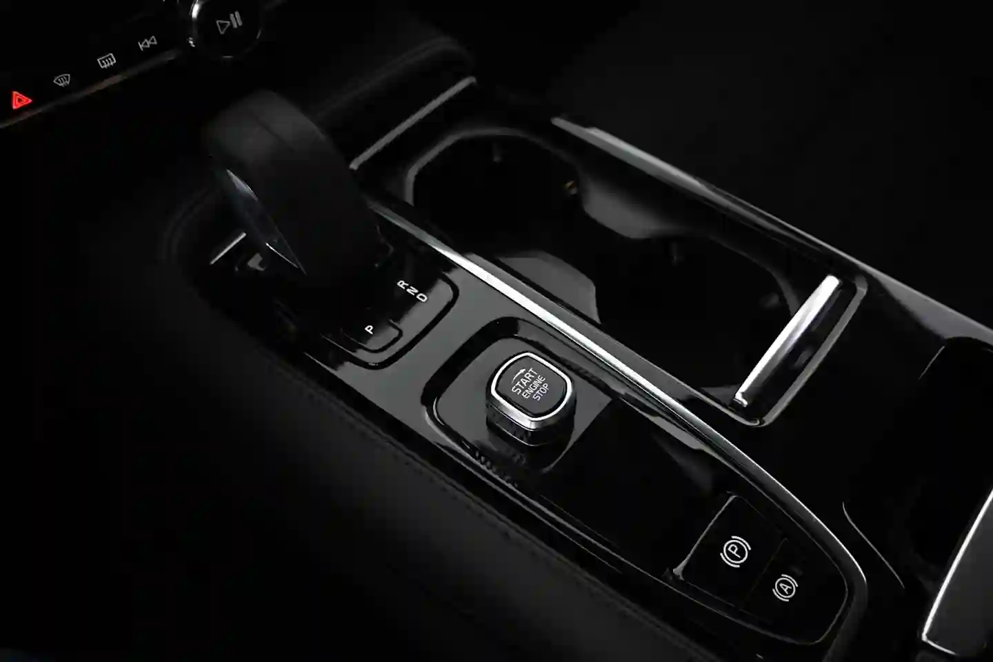 Car Image - 6VRaOVb1rwmZehA7YanZjI