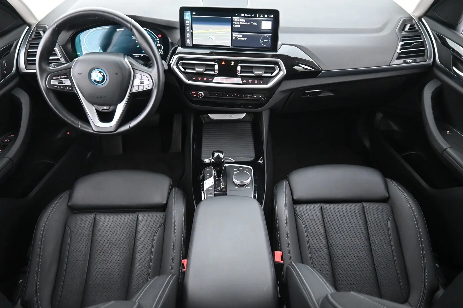 Car Image - 2LRrHMYCHQPuyW3PVj8lou