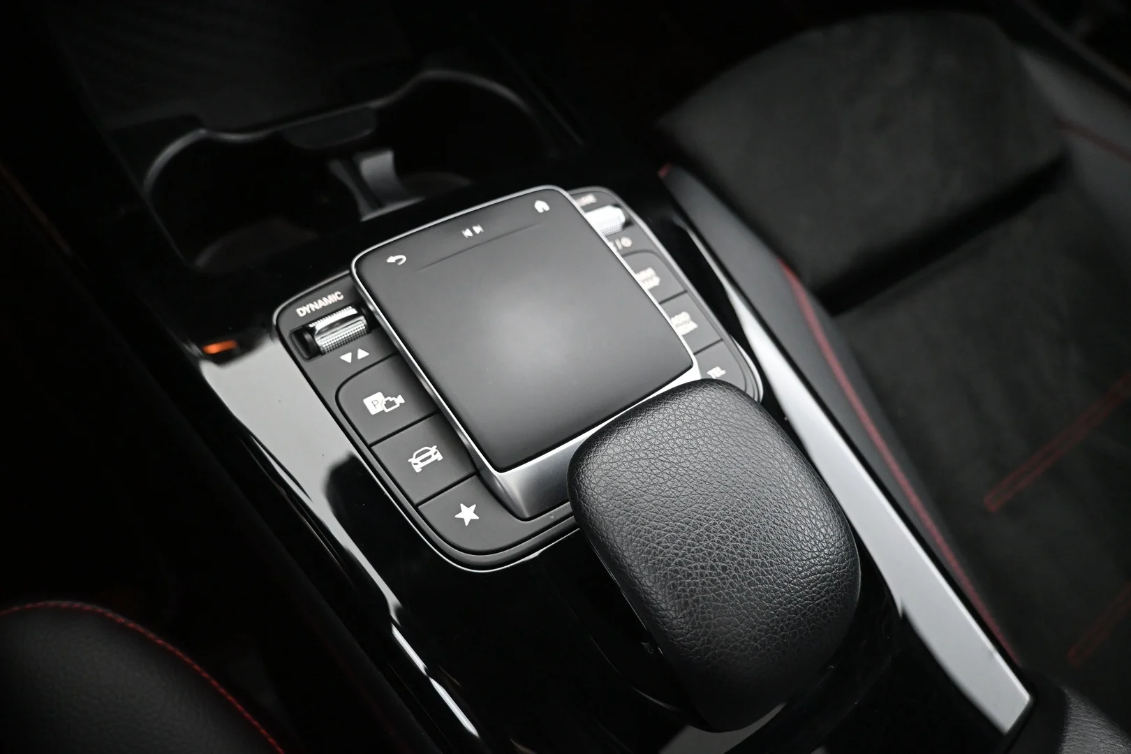 Car Image - 2LoqmpisSTPi7fncShVfVF