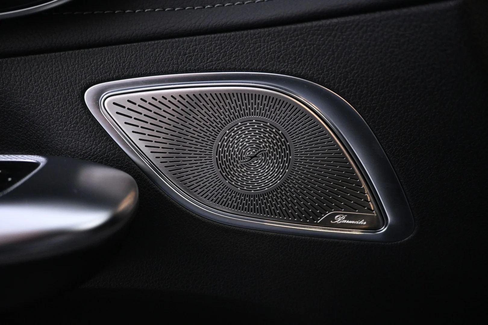 Car Image - iSaVID2aUbaBUO0fFF7Nb