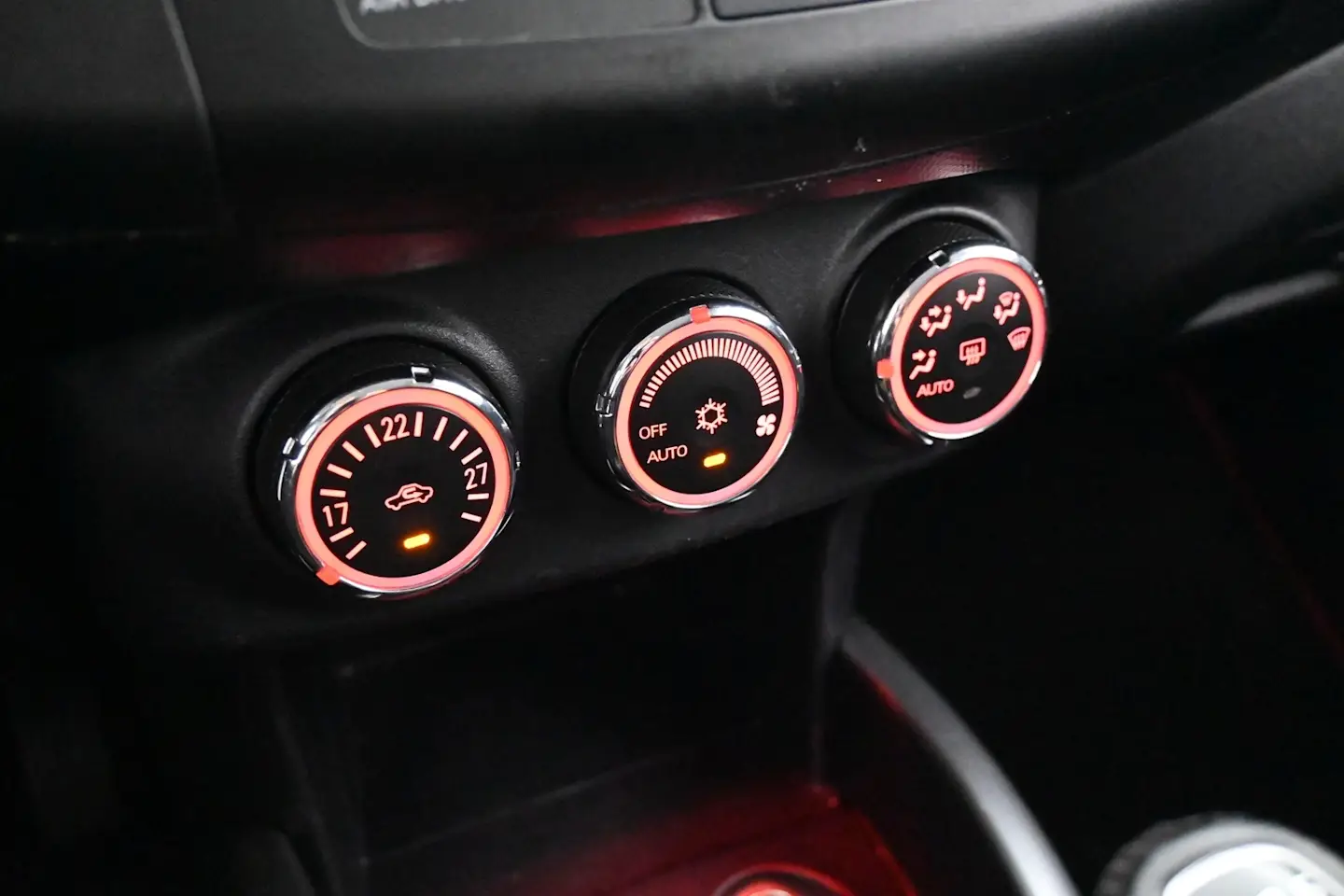 Car Image - P3Y7ILQsZACp4quOQpO1w