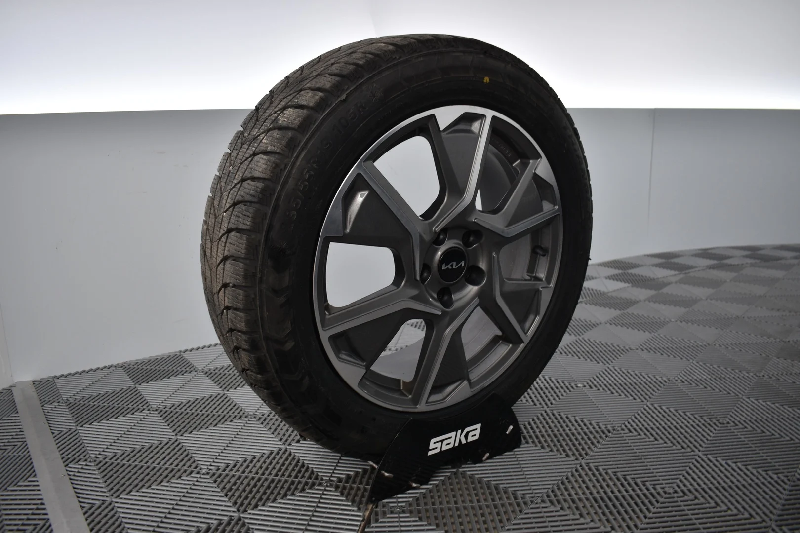 Car Image - 2VW3aPDBCmZc1B8tns5rHx