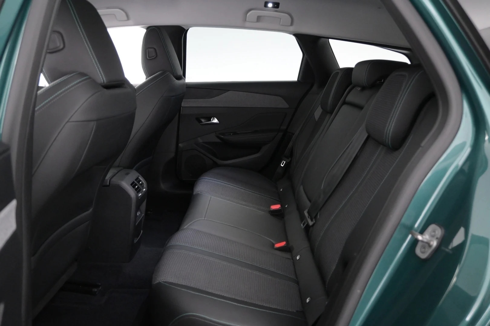 Car Image - 4JCa8KSWuYrdQiamtEX45C