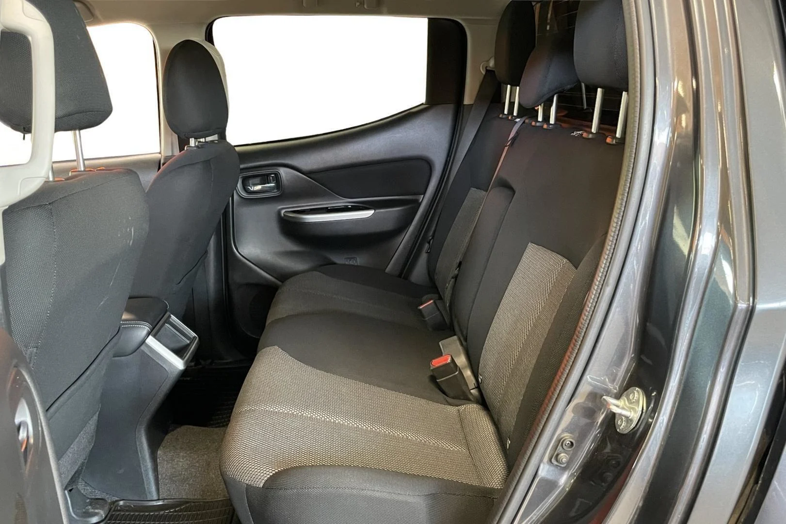 Car Image - 48XCJ5aXQrvm38ugHYwuGc