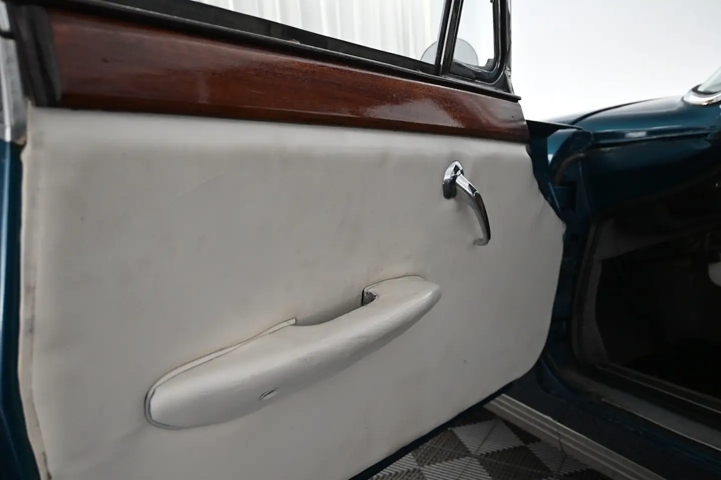 Car Image - 5hbqGaRhS1iATkhvmJkKAx