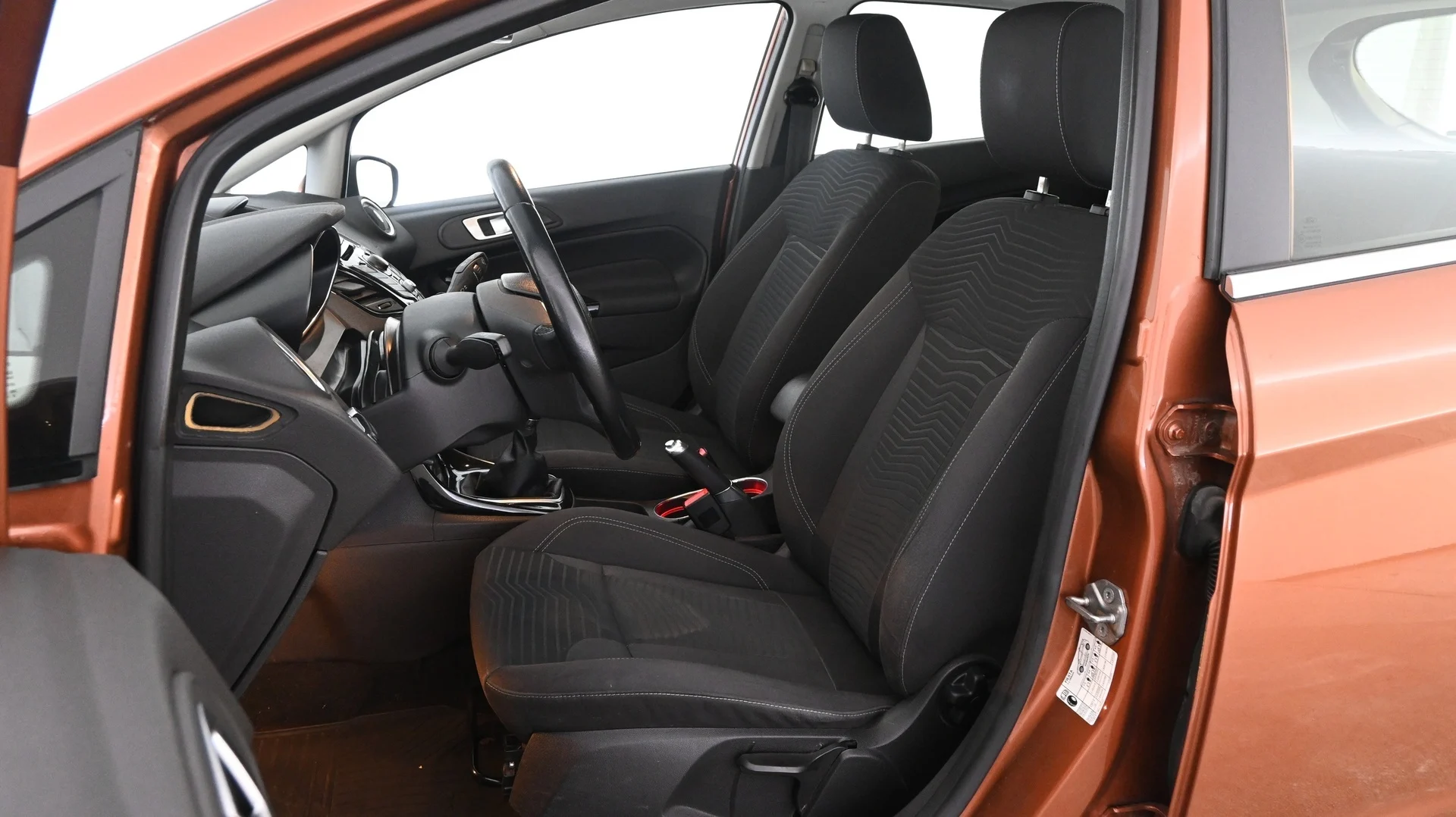 Car Image - jpNwPXKuBlpNTH0cZU3xm