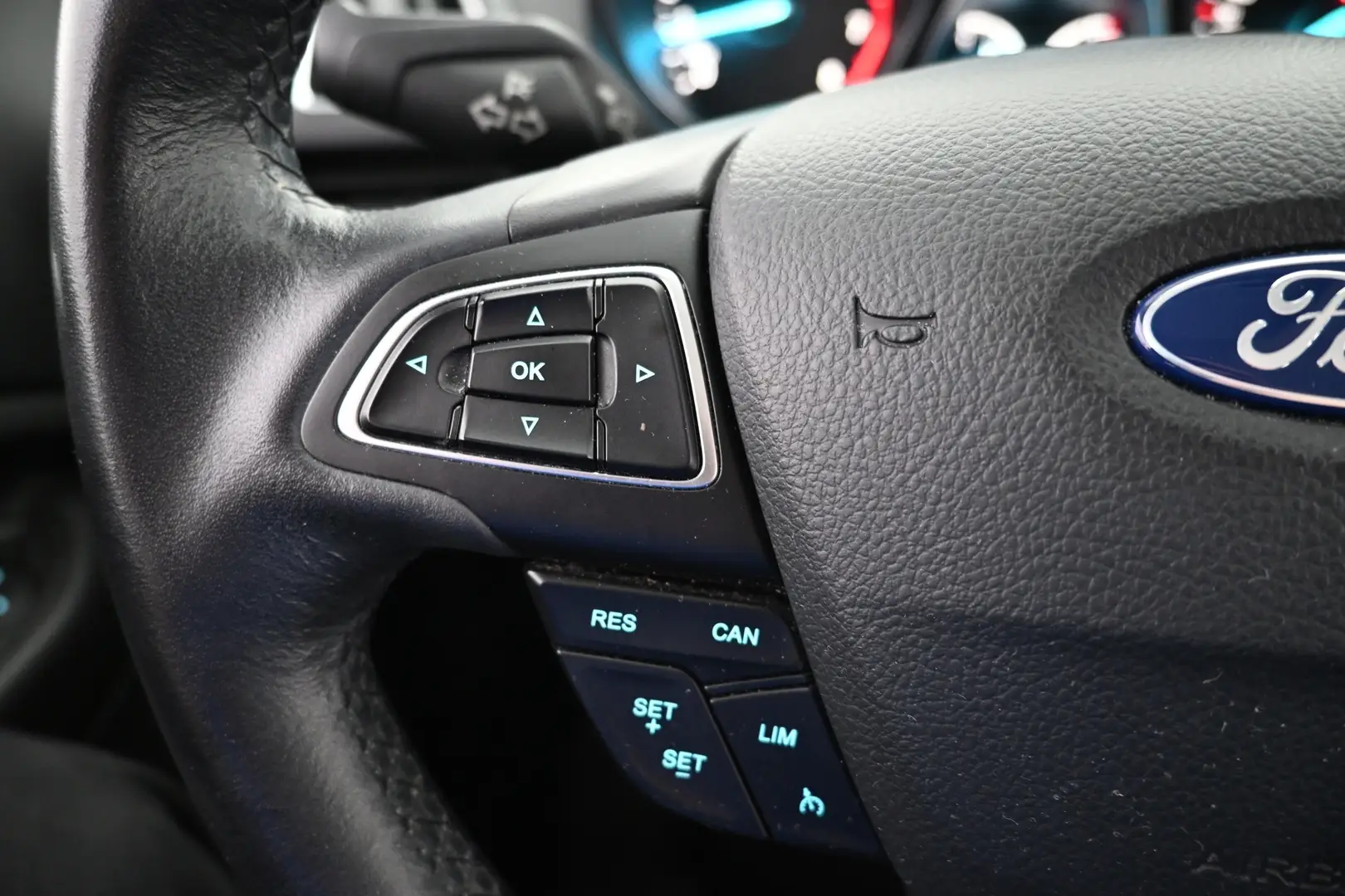 Car Image - 5Gu8b3S4sL6e2YFnUoYWfi
