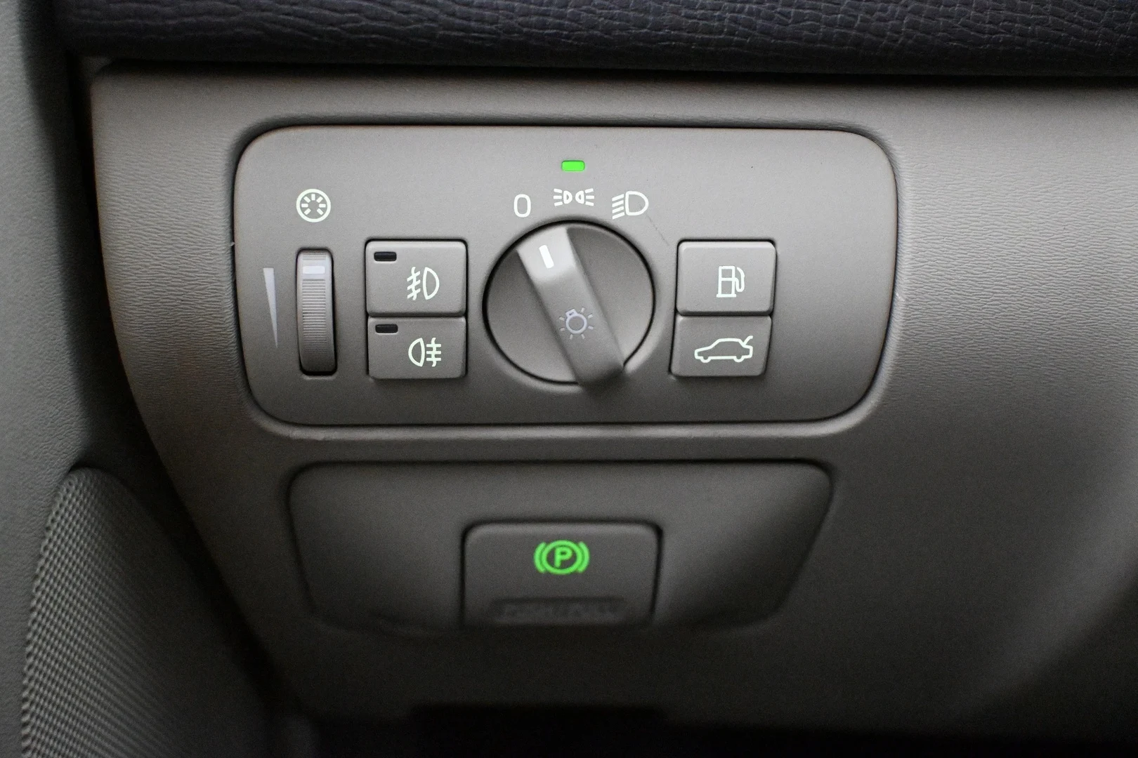 Car Image - 3zCN3RFyPP6UWvPm7ALEiy
