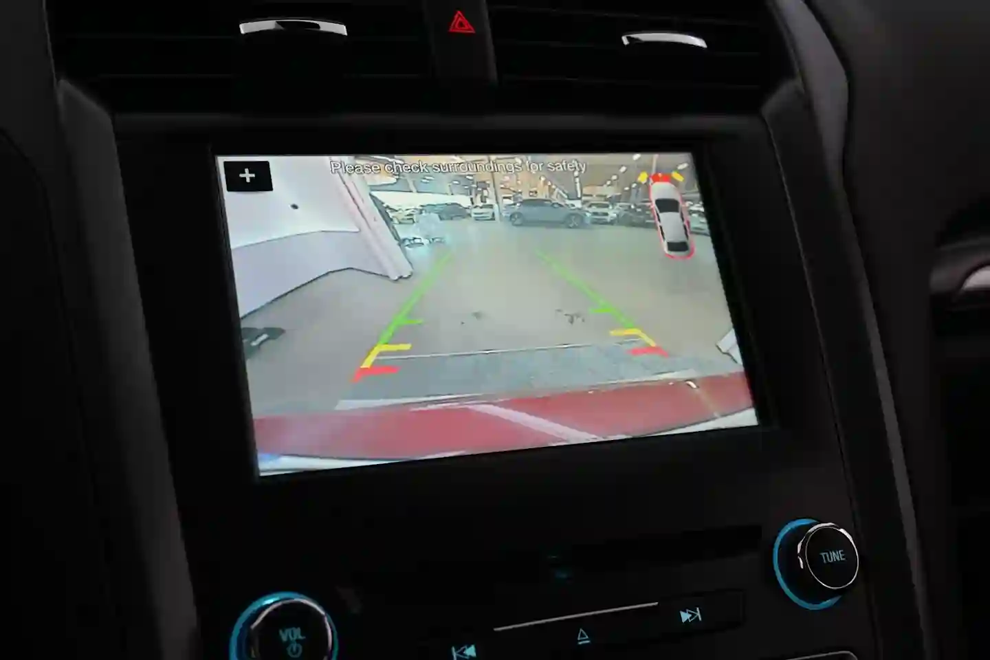 Car Image - 1uRwjAHyKjulF2GY7fdbi7