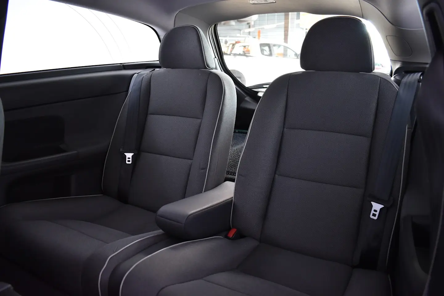 Car Image - cjaL5d8EdaRo0SfDm6rrr