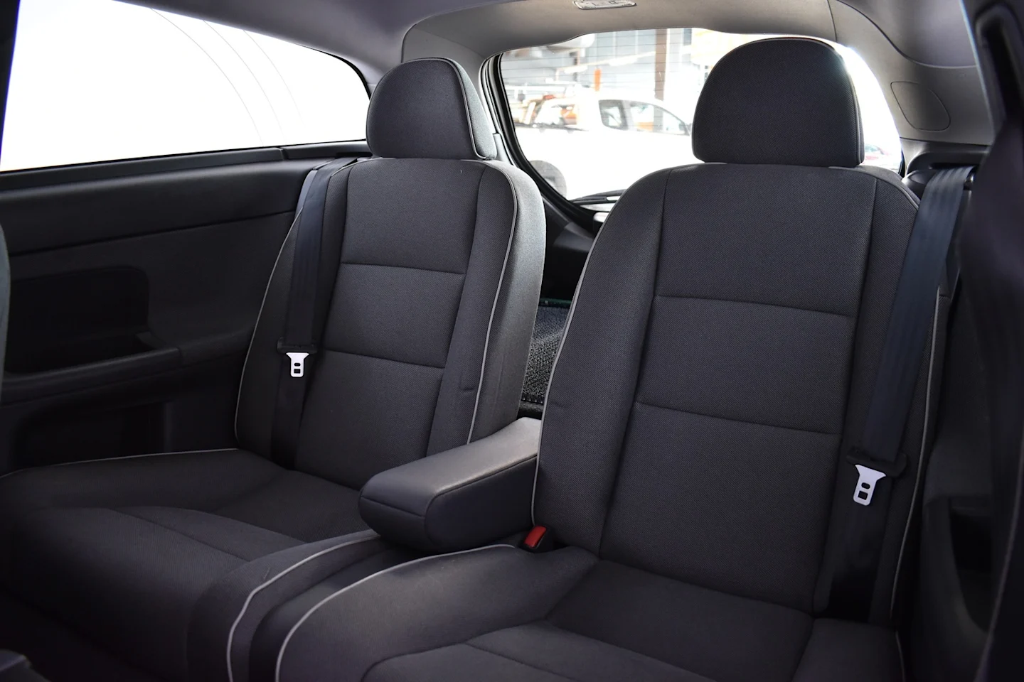 Car Image - cjaL5d8EdaRo0SfDm6rrr