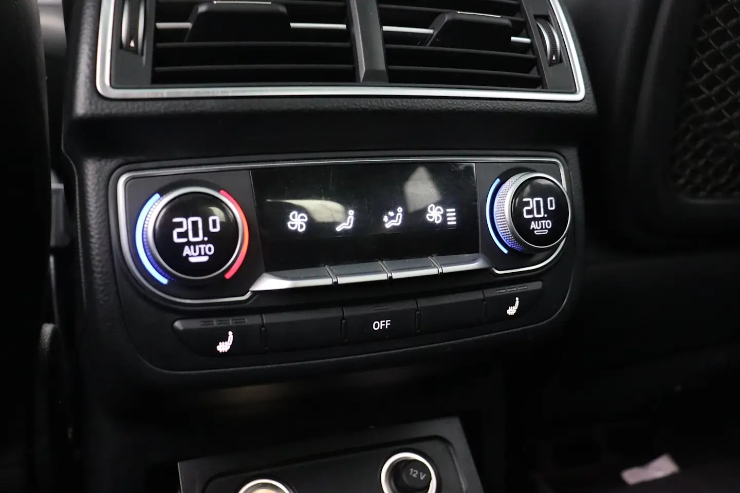 Car Image - 3EyzQnf7t201rDR68M1k35