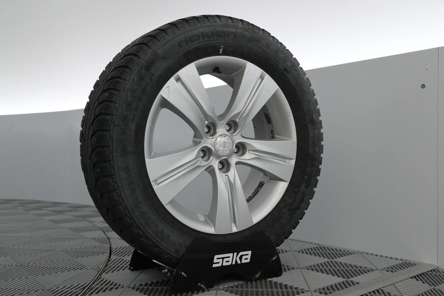 Car Image - 73PAwVeUq8kW6WIhGqDCLI