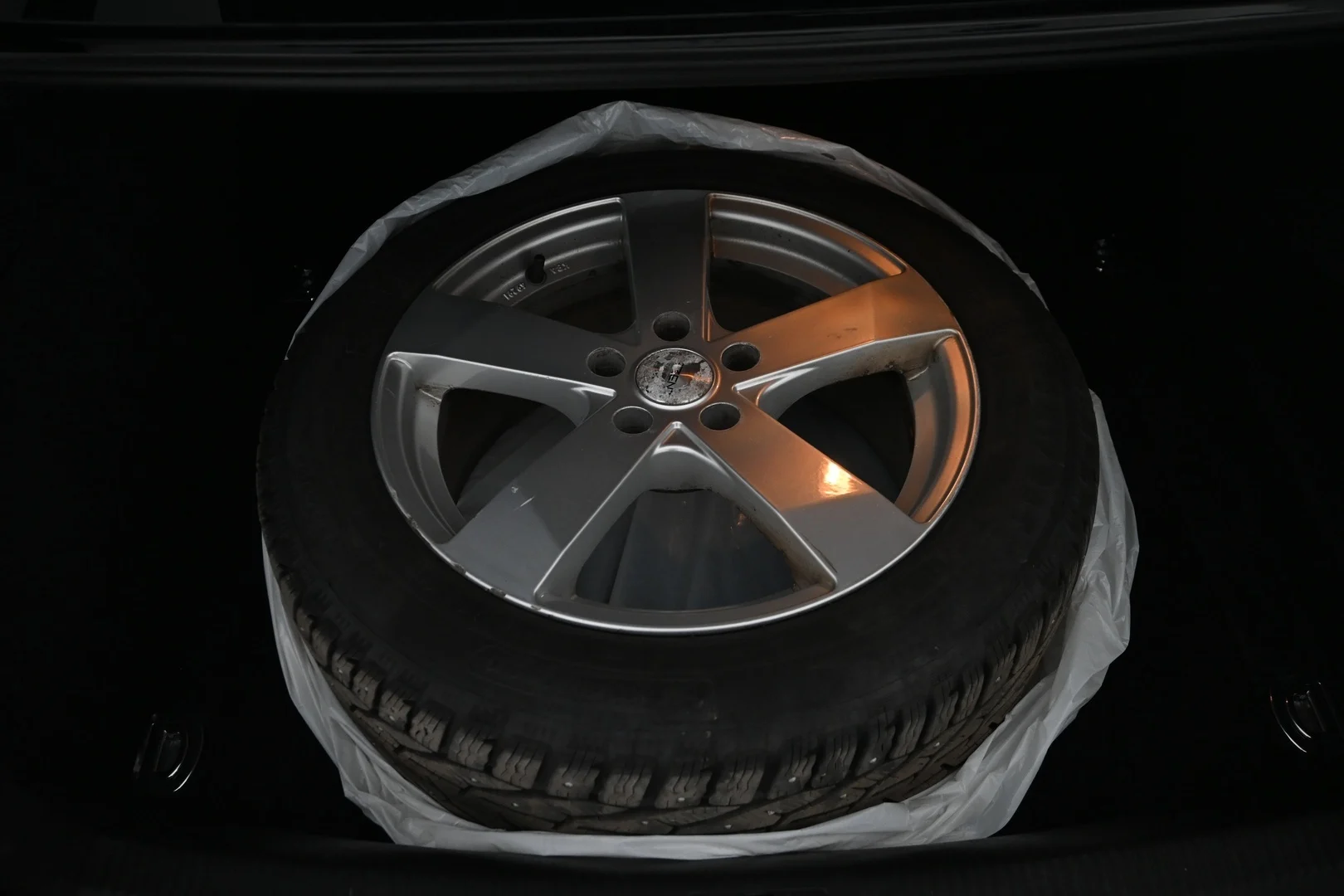 Car Image - 5rgLwWhFn9jAxYWejpdO9D
