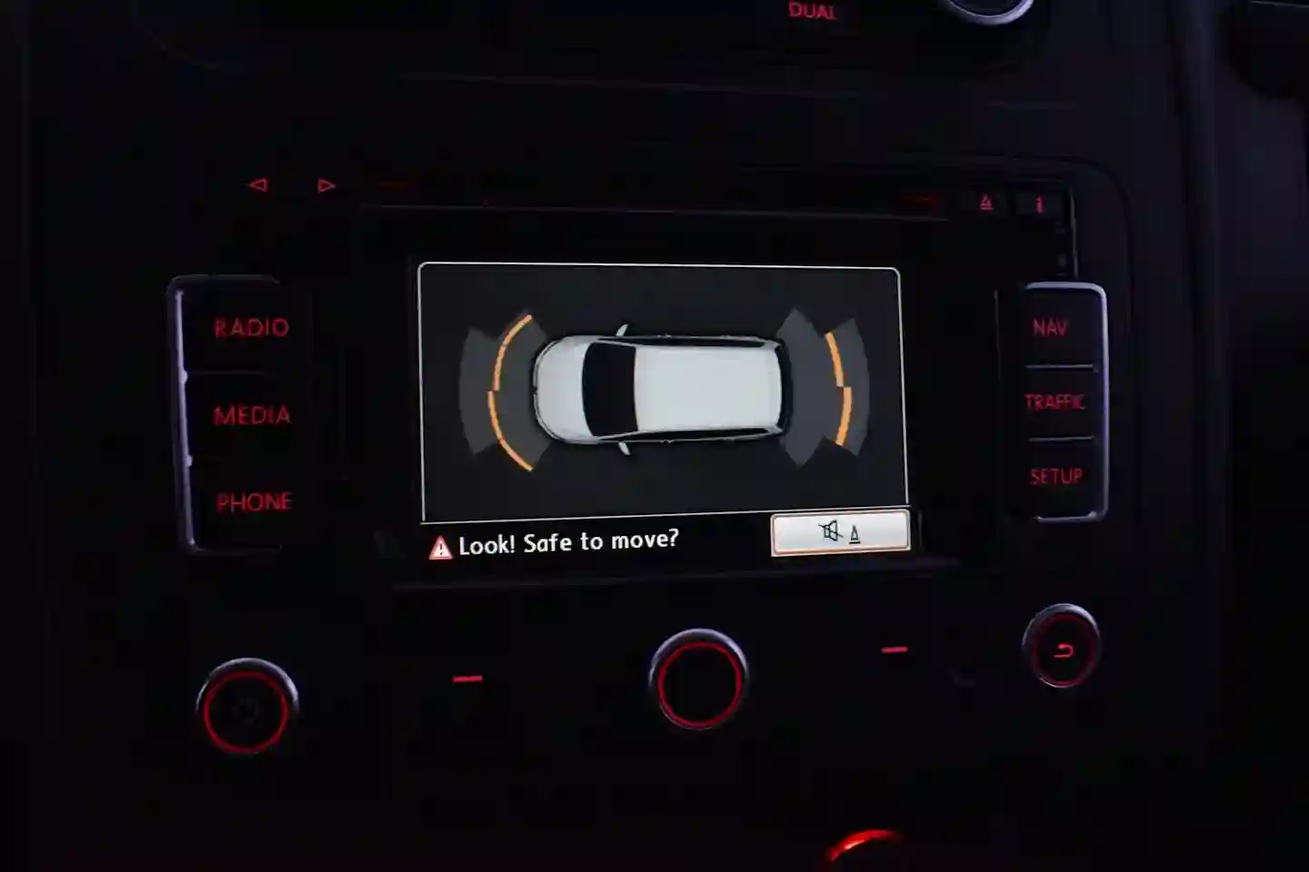 Car Image - 4nSPRrwj5JGnc6v37TbOy4