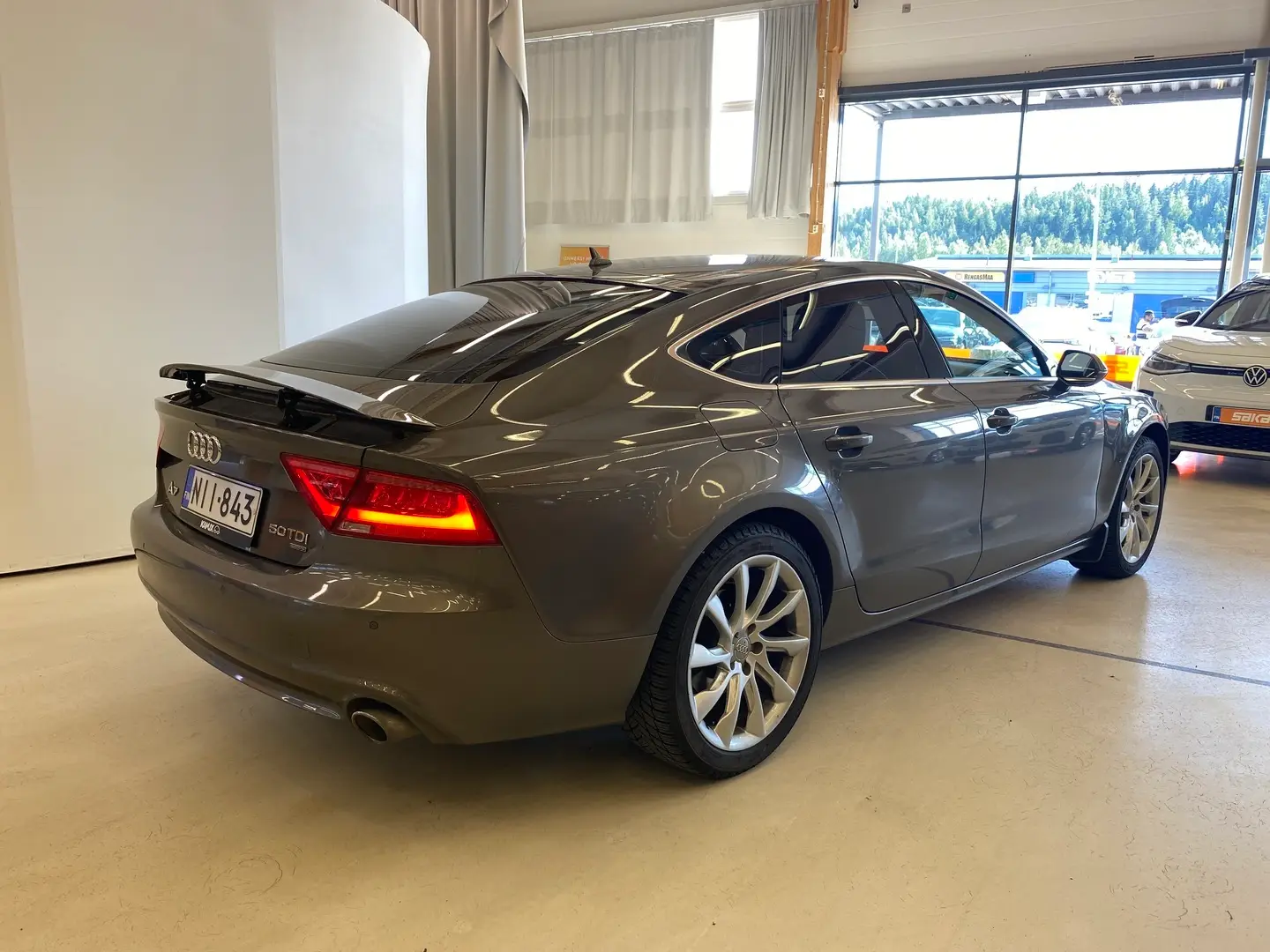 Car Image - 7Gj14O4VX36msYuf3JEw6K