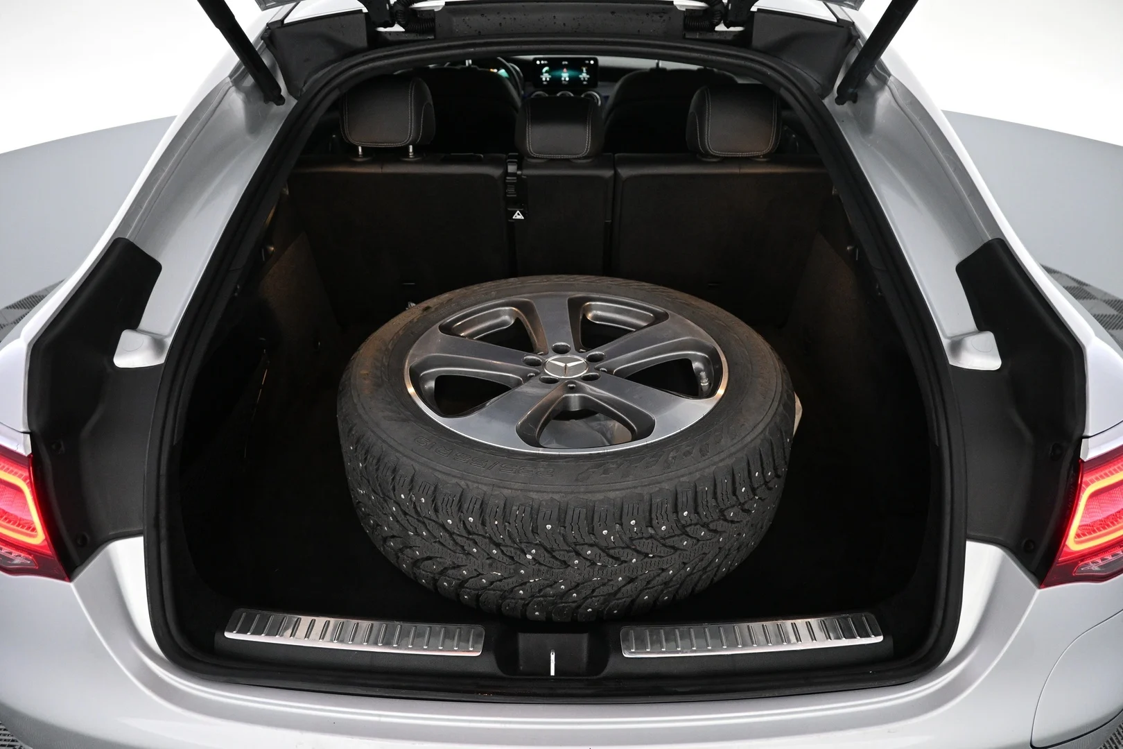 Car Image - 4wzCYuLYxyzpGHZQUmdlyc