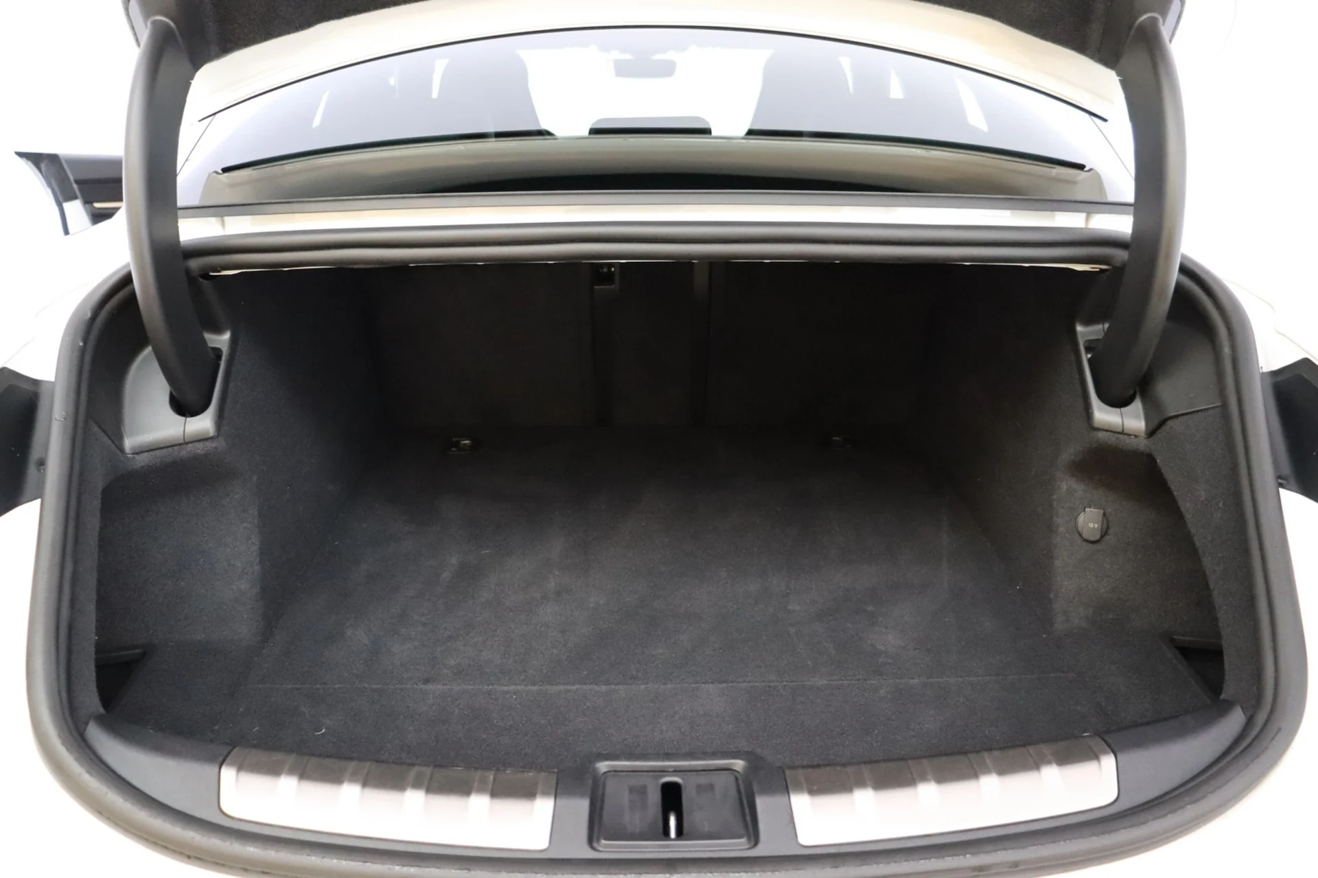 Car Image - 2JLo4MCZPJm0hz9Enlt2lf