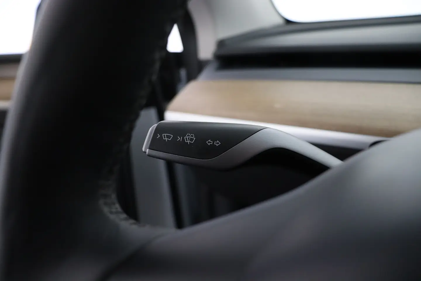Car Image - 4TwcohFwlctIaKJdZfqNy4