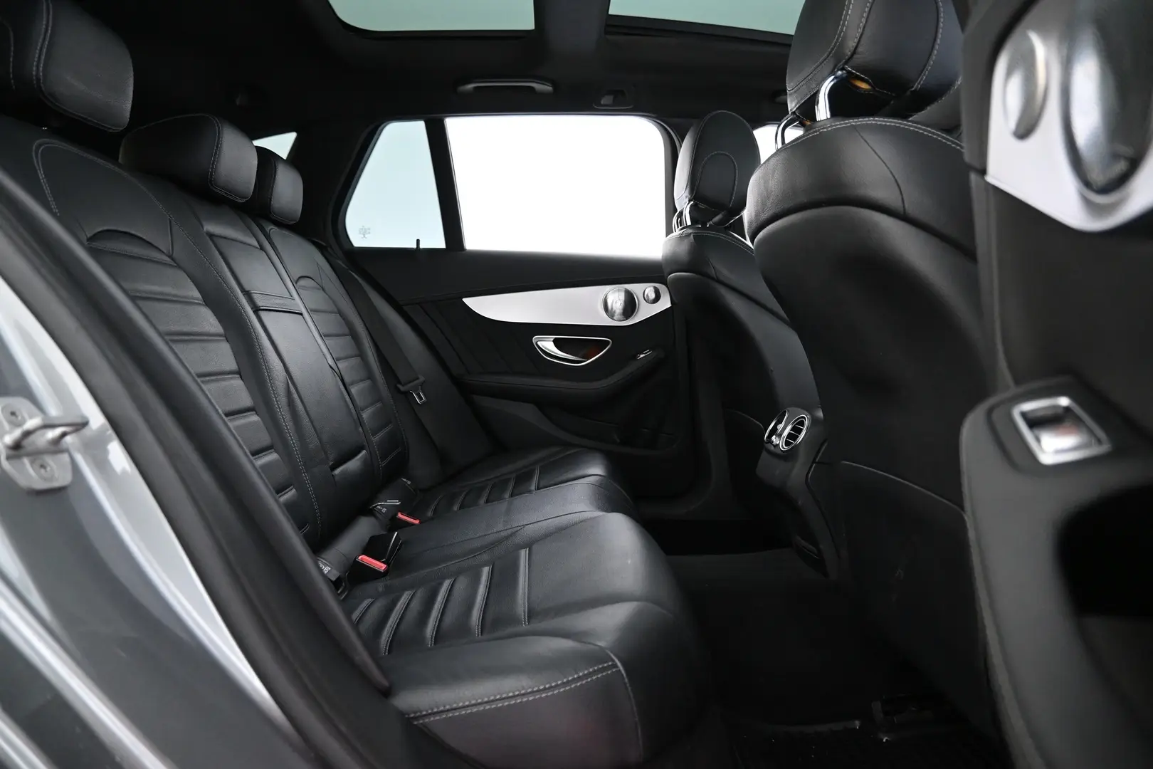 Car Image - 7dHGid6Zq1DvDHPy2uqlW5