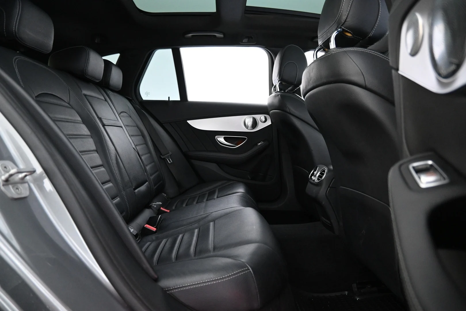 Car Image - 7dHGid6Zq1DvDHPy2uqlW5
