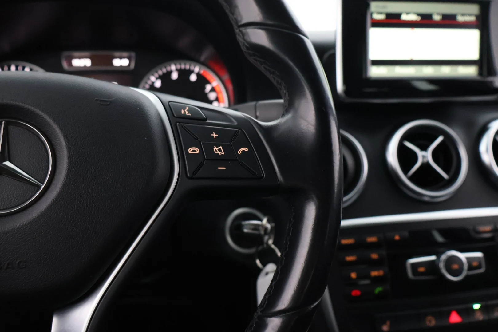 Car Image - NwdkS7nVoejZl2zRzR5cs
