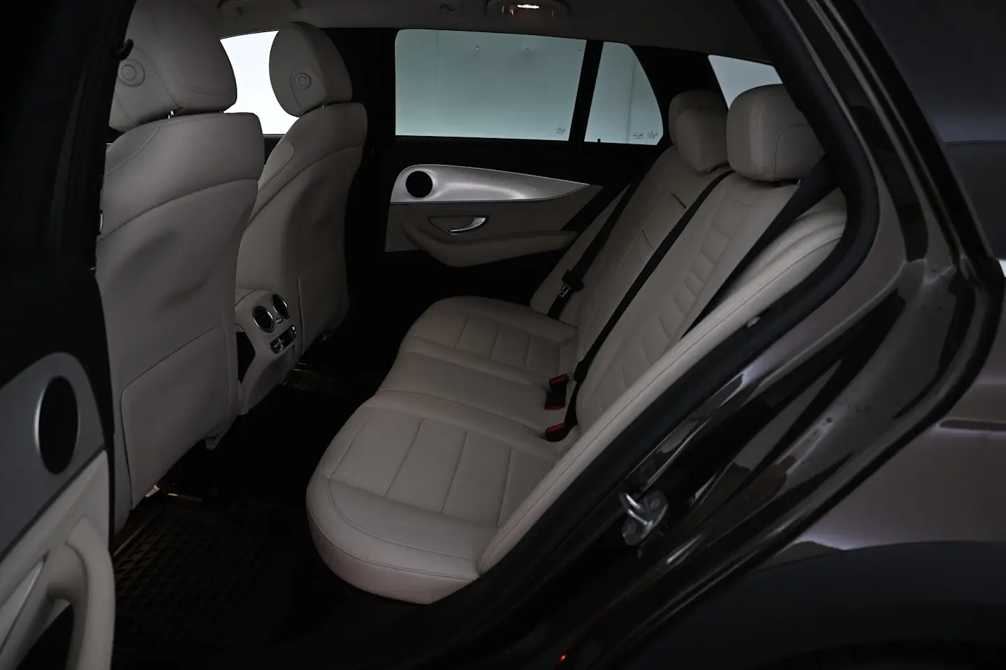 Car Image - TyTXZ7QPZHVqi9To8TksX