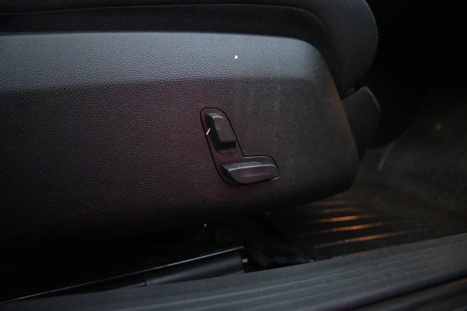 Car Image - qowq6pKmn1Kvi6aaKyQbA