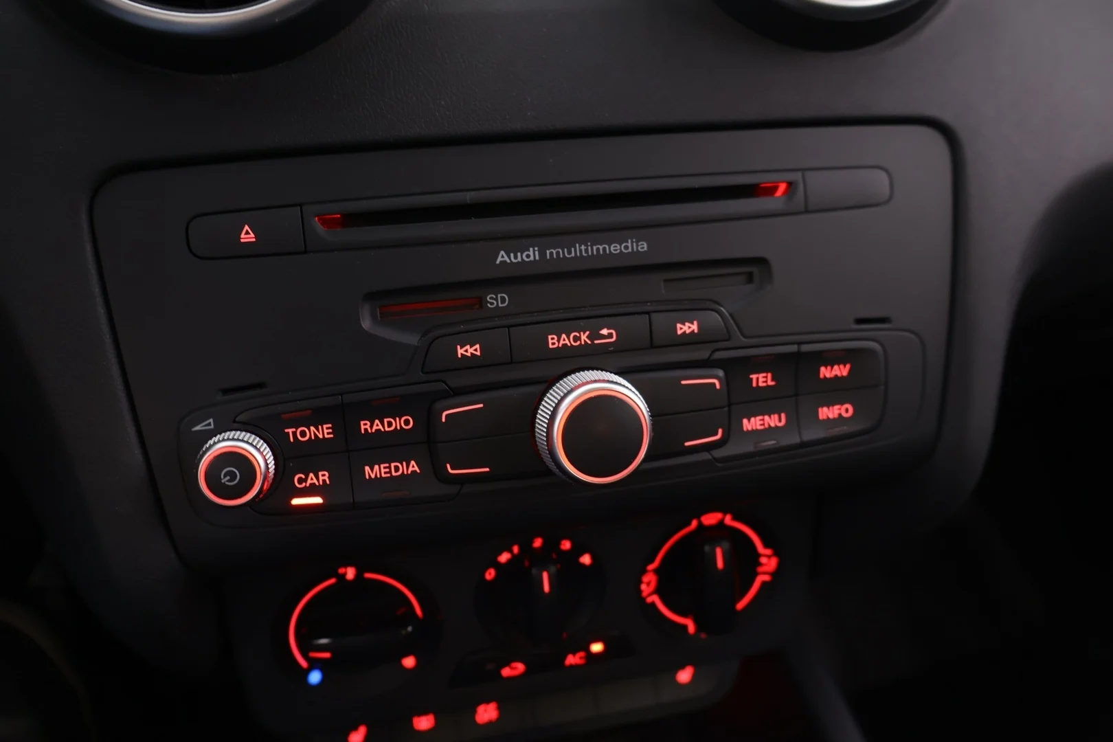 Car Image - 1HGKg1CDUEWT3058Y4wKlO