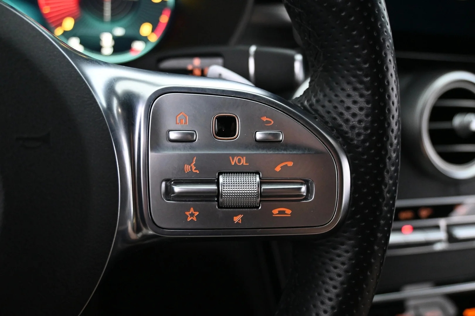 Car Image - 13gVdcBnFpJWuCM5hYdyPu