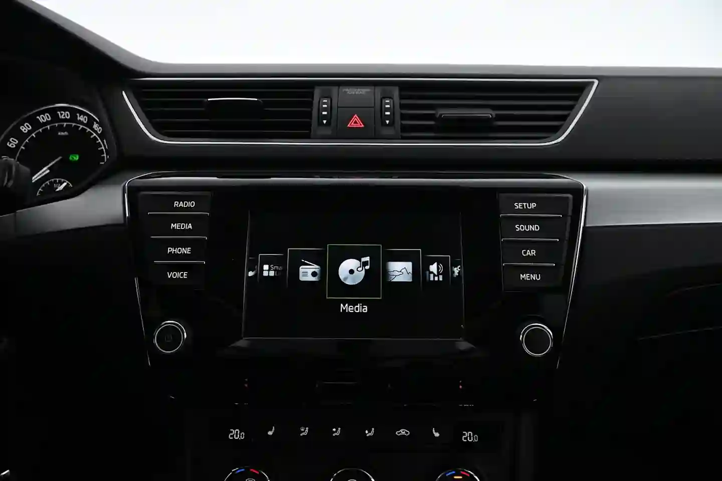 Car Image - Y8fldEjNj3dqZ7ToSERkc