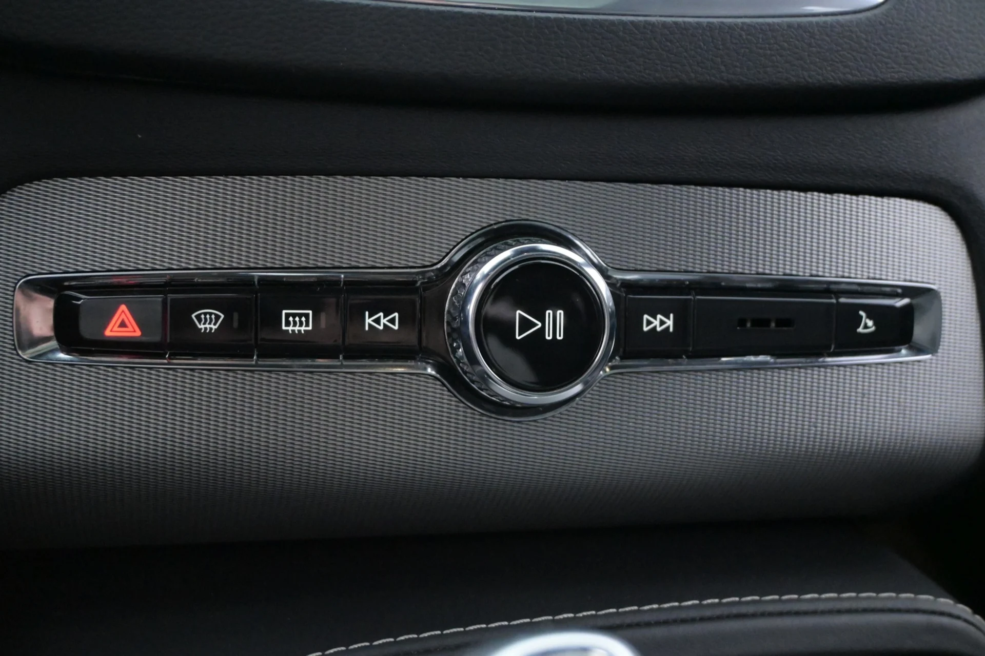 Car Image - 21TbOaS9qVHTYYPGSfTiAh